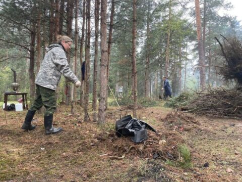 Лесничие организовали субботник в лесу новости Егорьевск 