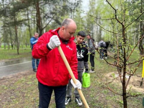 В парке 200 лет Егорьевску высадили деревья новости Егорьевск 